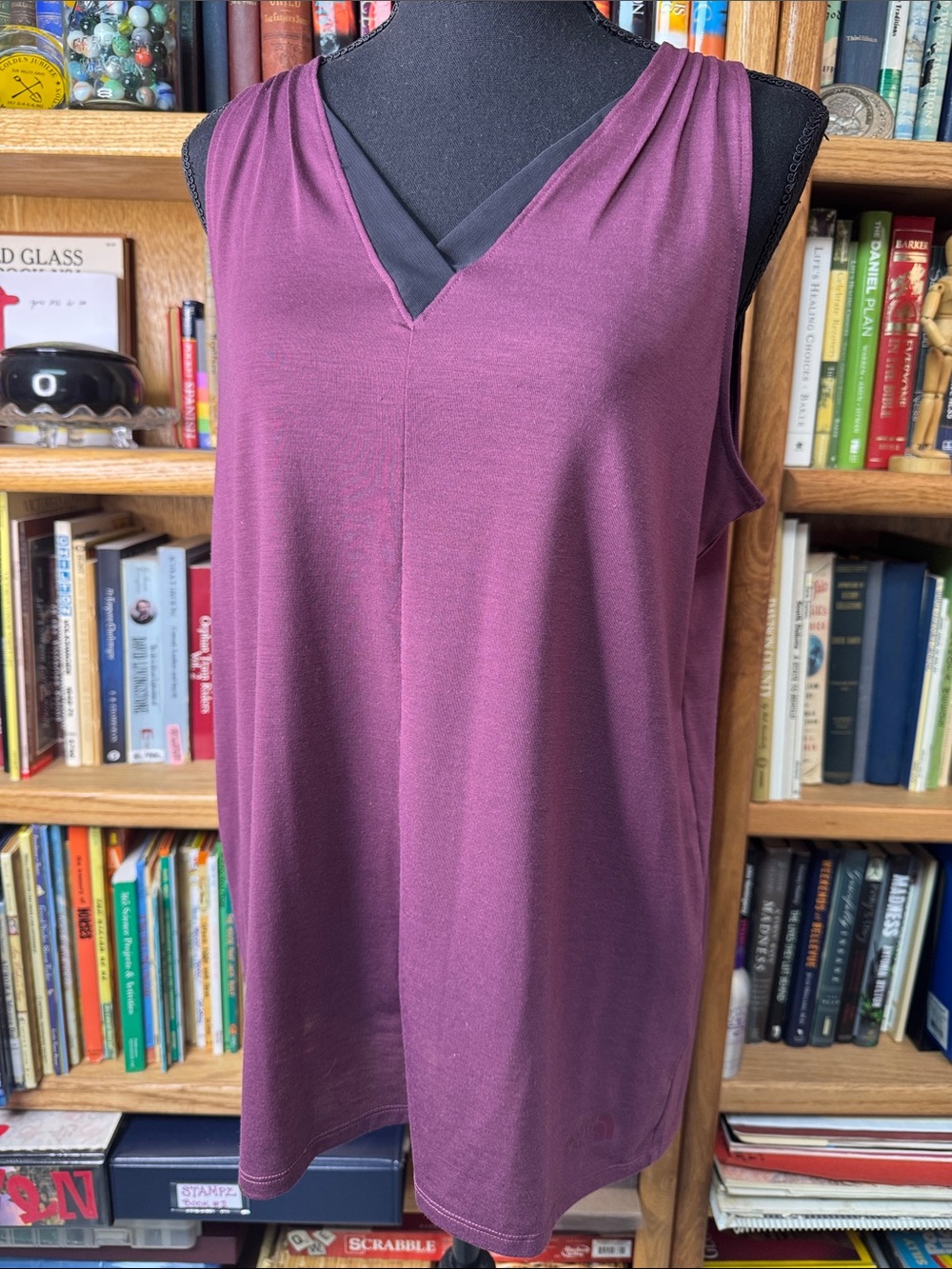 North Face Flashdry Plum V-Neck Sleeveless Tank